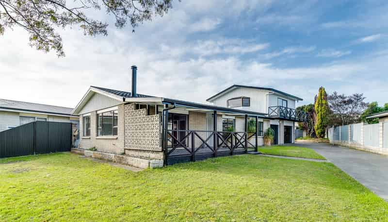 13 Spriggs Crescent, Greenmeadows