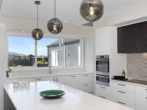 10 Silver Peaks Drive, West Melton