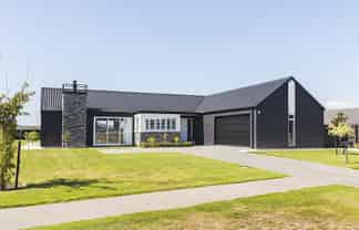 10 Silver Peaks Drive, West Melton