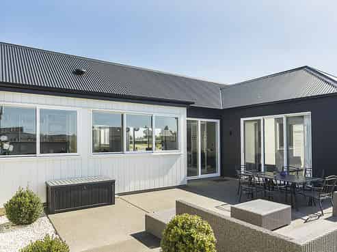 10 Silver Peaks Drive, West Melton