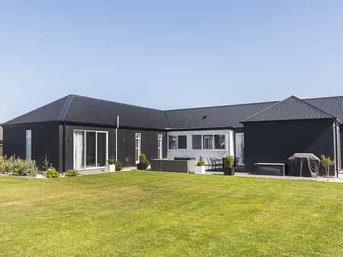 10 Silver Peaks Drive, West Melton