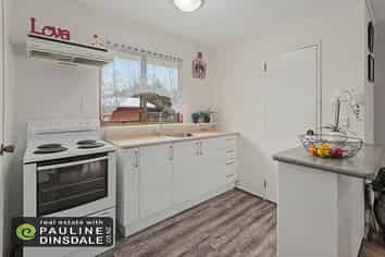 35a Western HIlls Drive, Kensington