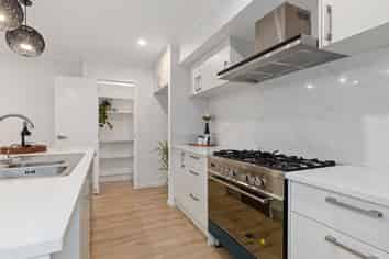 2/197 Peachgrove Road, Claudelands