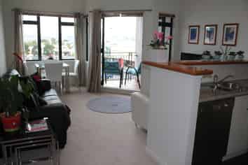 2B/4 Fleet Street, Devonport