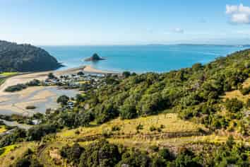 18-20 Weranui Road, Waiwera