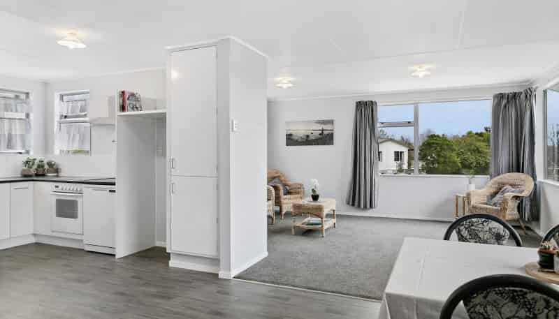 77 Marshall Avenue, Richmond Heights