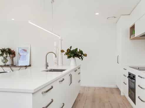 97 Leistrella Road (Entrance - 200 Cashmere Road), Cashmere