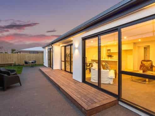 97 Leistrella Road (Entrance - 200 Cashmere Road), Cashmere