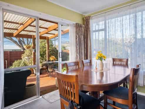 107 Hospital Road, Redwoodtown