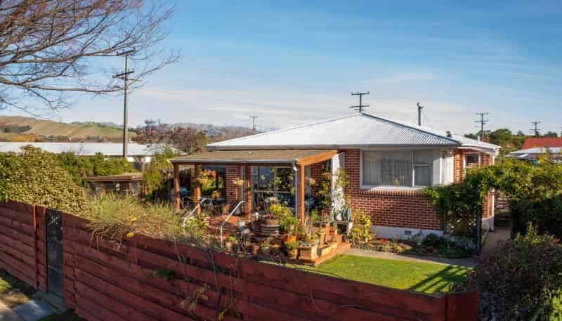 107 Hospital Road, Redwoodtown