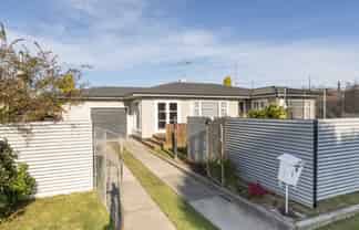 4 Cranby Crescent, Onekawa