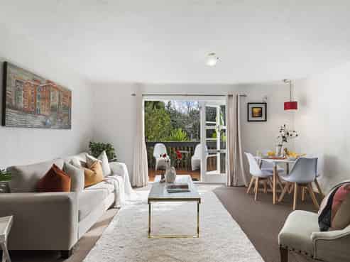 1/23a Cliff Road, Torbay