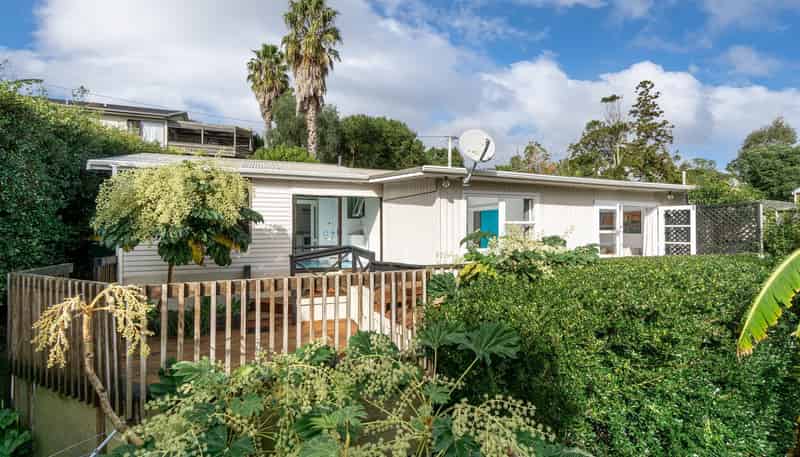 1/23a Cliff Road, Torbay