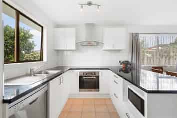 1/64 Casuarina Road, Half Moon Bay