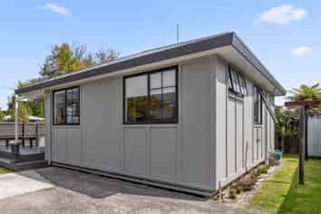 9 Miller Street, Glenholme