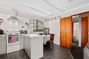 9 Miller Street, Glenholme