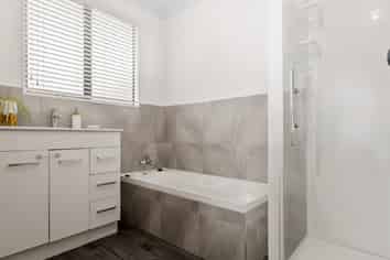 9 Miller Street, Glenholme