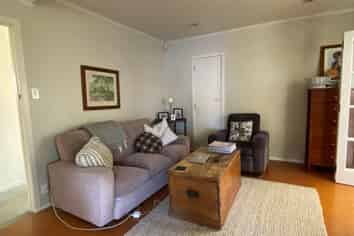 20 Bond Crescent, Forrest Hill