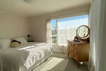 20 Bond Crescent, Forrest Hill