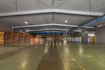 Large Warehouse - Bromley