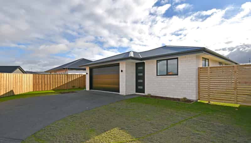 5 Helicon Street, Pegasus