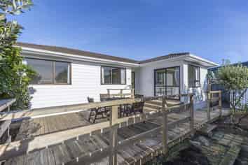 29A Cecil Road, Tawa