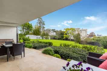 2/164 Remuera Road, Remuera