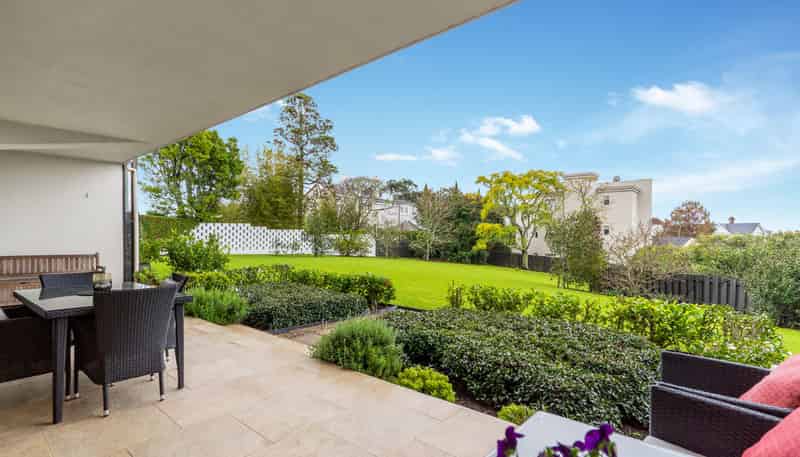 2/164 Remuera Road, Remuera