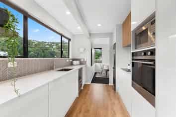 48 Tio Tio Road, Miramar