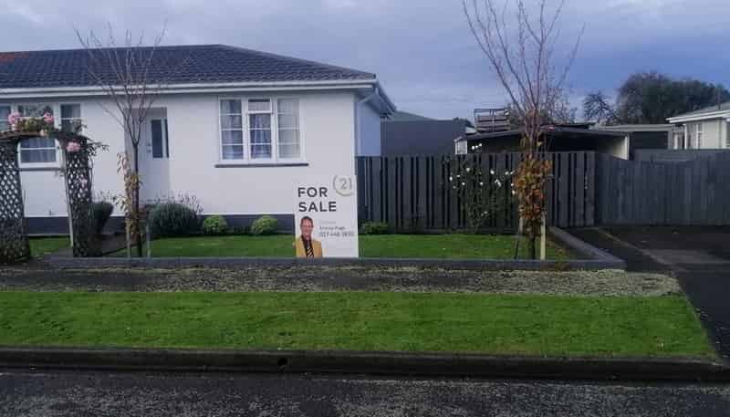 1B Hobson Place, Takaro