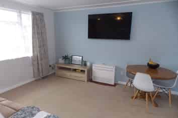 1B Hobson Place, Takaro