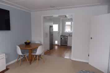 1B Hobson Place, Takaro