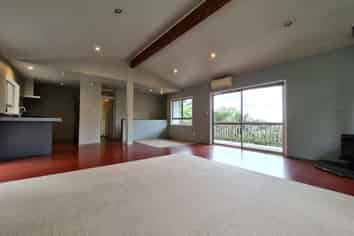 66 Rauhuia Crescent, Parau