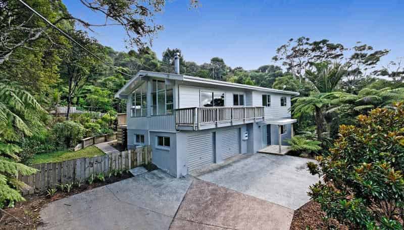 66 Rauhuia Crescent, Parau