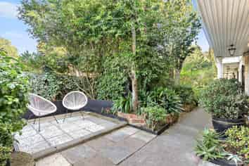 2/1 Orakei Road, Remuera