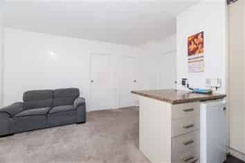 2/7 Begbie Place, Sandringham