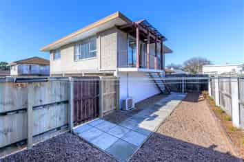 4/4a Hayton Road, Wigram