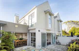 36 Rhodes Street, Merivale