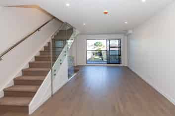 7/21 Acorn Street, Royal Oak