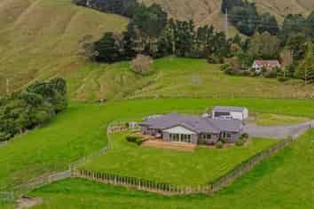 225 Albert Road, Tokomaru