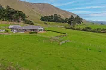 225 Albert Road, Tokomaru