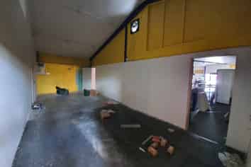 High Exposure Retail In Te Atatu