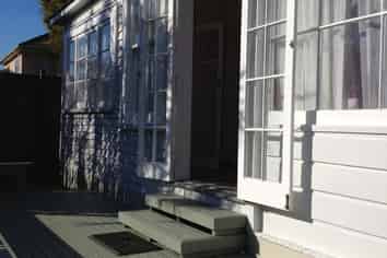 1145C New North Road, Mount Albert