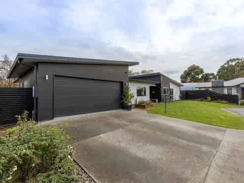 6 D'Urville Place, Kelvin Grove