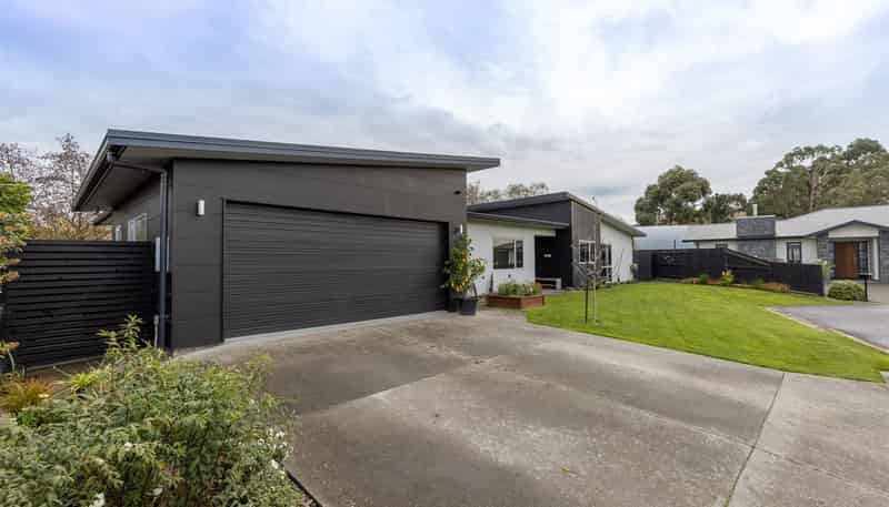 6 D'Urville Place, Kelvin Grove