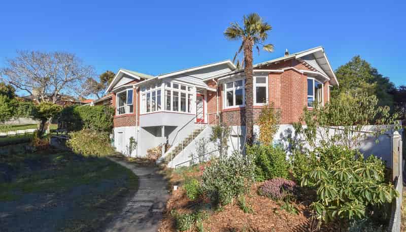 8 Signal Hill Road, Opoho