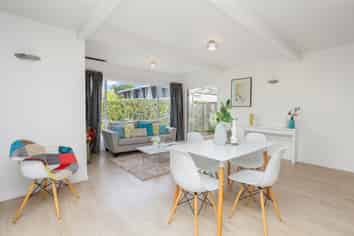 C/21A Kingsview Rd, Mount Eden