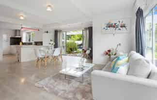 C/21A Kingsview Rd, Mount Eden