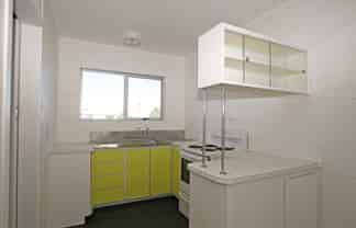 4/239 Old Farm Road, Hamilton East