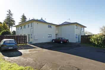 4/239 Old Farm Road, Hamilton East